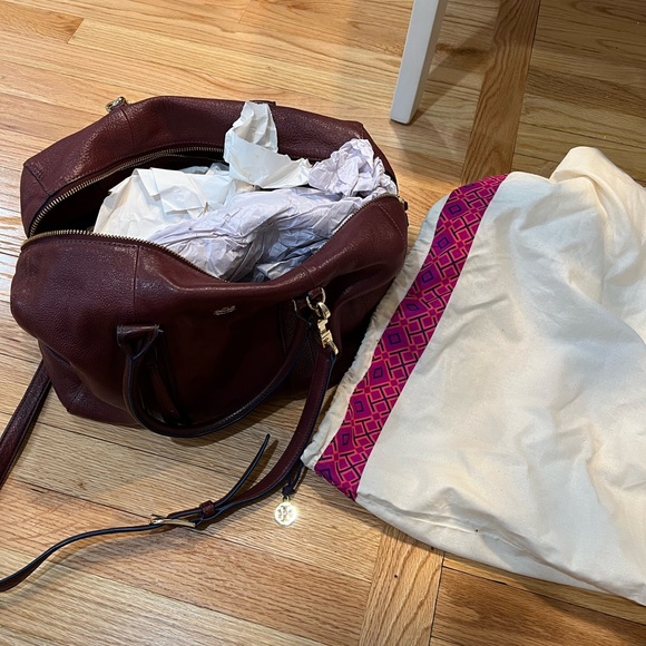 Maroon Tote/Crossbody - Picture 7 of 8